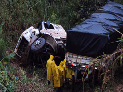 Acidente na MG 167 mata motorista de carreta 