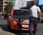 Motorista desrespeita ordem de parar, avana sobre PM no DF 