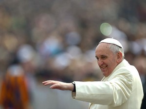 Papa revela que carrega sempre a cruz que 