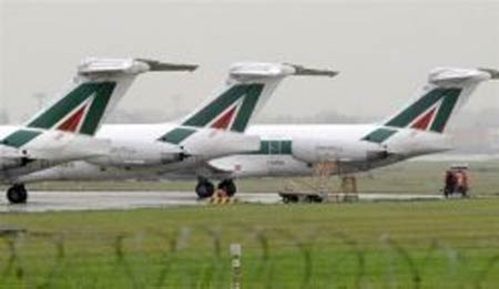 Alitalia suspende voos regulares para Trpoli