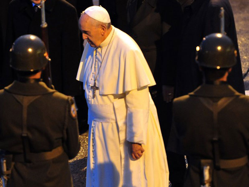 Papa francisco afirma que pretende visitar o Iraque