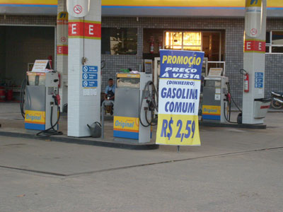 Gasolina a R$ 2,59 Chega ao Litoral Sul 