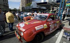 Carros clssicos disputam corrida no Uruguai