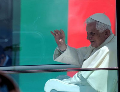 Papa chega a Portugal para visita de quatro dias 