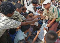 Cruz Vermelha pede US$ 5,9 milhes para vtimas em Mianmar 