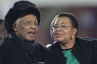 Mulher de Mandela diz que ele raramente sente dor 