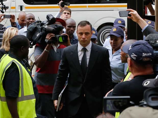 Promotor pede dura condenao para Pistorius