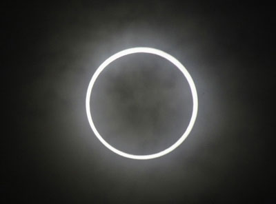 Eclipse solar  visto no Japo e Taiwan