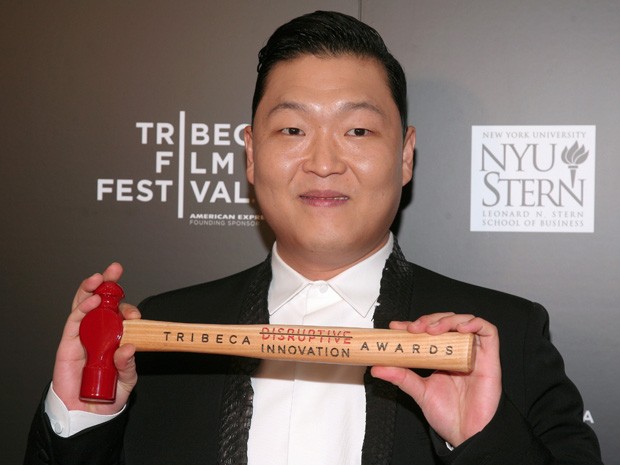 Psy ganha homenagem durante o festival de Tribeca, nos EUA