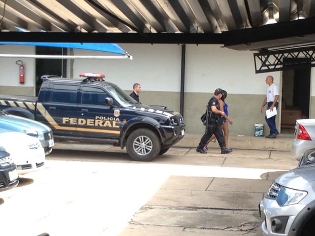Polcia Federal do Piau prende mulher vendendo medicamento 
