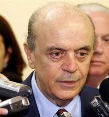 Presidente do PT anuncia processo contra Serra por injria e