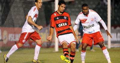 Aps 14 partidas, Jorginho  demitido do Flamengo