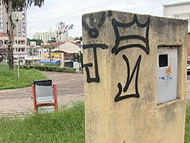 Prefeitura gasta R$ 3 mi por ano para recuperar alvos de vandalismo 