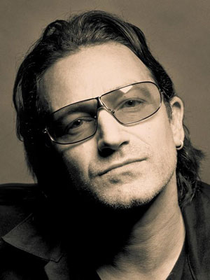 Bono Vox recebe alta aps passar por cirurgia na coluna 