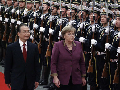 Merkel chega  China para conversar sobre situao da zona do euro
