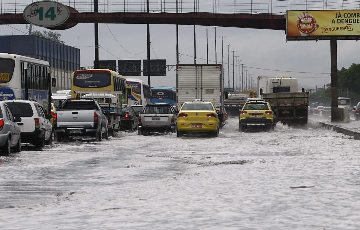 Forte chuva causa mortes no Rio e Regio Metropolitana