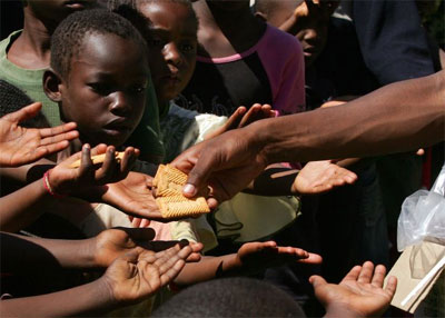 Oxfam: fome ameaa 1 bilho de pessoas