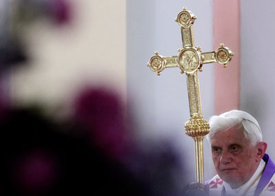 Papa pede aos catlicos da frica que combatam 