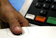 Rio vai testar votao por impresso digital