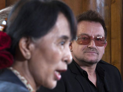 Em disurso na Noruega, Suu Kyi  prestigiada por Bono Vox