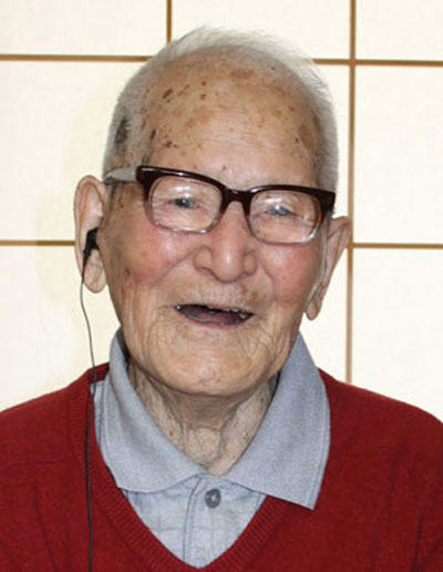 Homem mais velho do mundo completa 115 anos no Japo