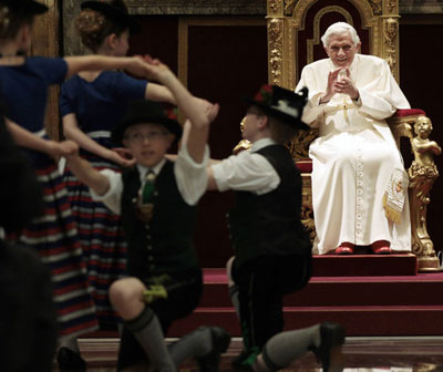 Papa Bento XVI celebra seus 85 anos