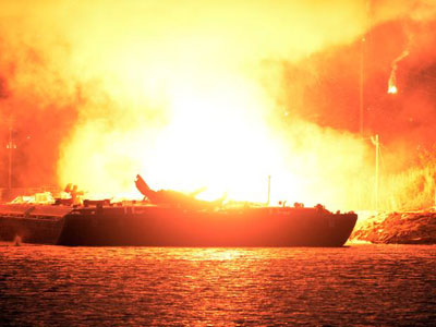 Ao menos 6 exploses em barcas de combustvel deixam feridos no Alabama