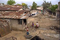 Tremor no Haiti deixou 300 mil sem casa, estima ONU 