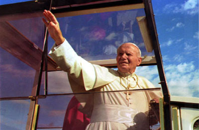 Papa Joo Paulo II vai se tornar santo 