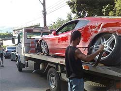 Ferrari de Romrio fica destruda aps acidente