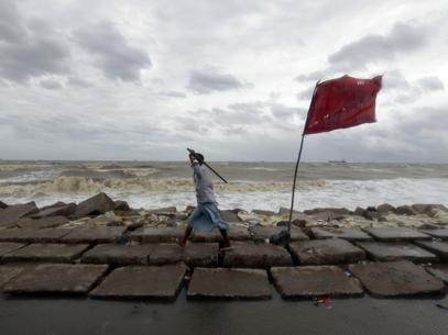 Nmero de mortos por ciclone em Bangladesh sobe para 38