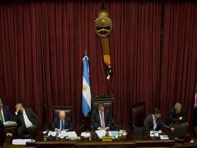 Argentina aprova acordo com Ir para investigar ataque de 1994  