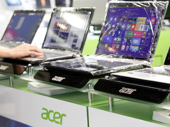 Vendas de PCs caem 37% em maro, para 915 mil unidades 