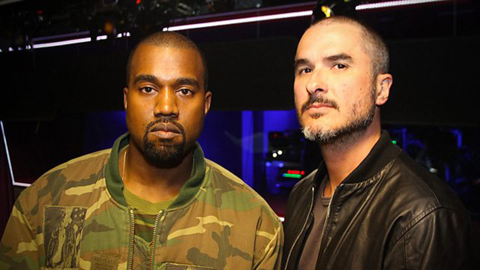 Kanye West chora em entrevista; pede desculpa a Beck e Bruno