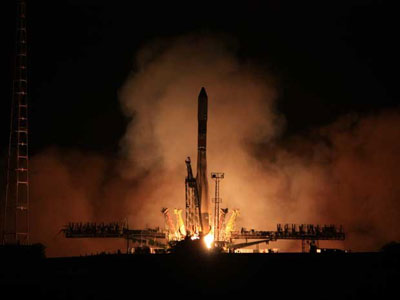 Nave de carga russa Progress se acopla com sucesso  ISS