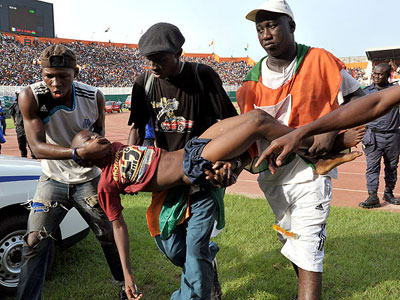 Tumulto em estdio deixa 22 mortos na Costa do Marfim