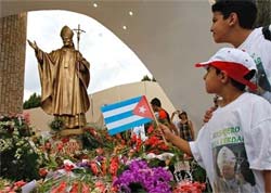 Esttua de Joo Paulo II  inaugurada em Cuba