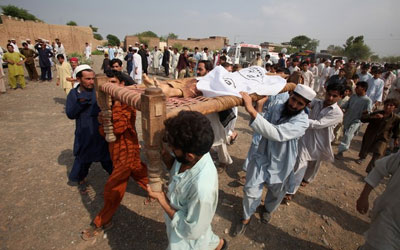 Atentado em mesquita deixa dezenas de mortos no Paquisto