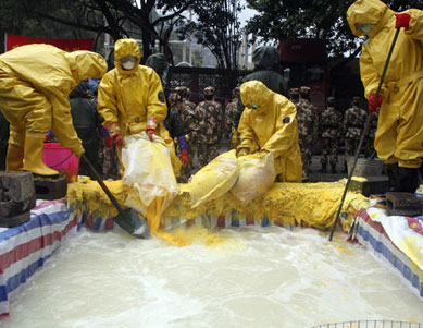China intensifica esforos para controlar derrame de cdmio em rio