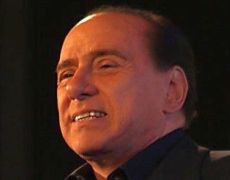 Berlusconi nega encontro com modelo