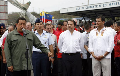 Chvez, Correa e Ortega discutem as relaes da Colmbia 