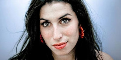 Disco de Amy Winehouse  o mais vendido no Reino Unido