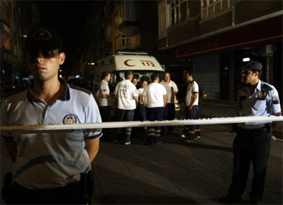 Duplo atentado mata 15 e fere 154 na Turquia 