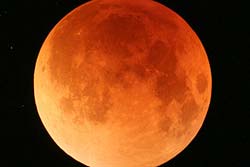 Brasil v eclipse lunar total na noite desta quarta-feira 