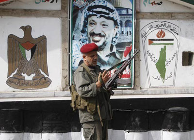 Palestinos pedem investigao sobre a morte de Arafat