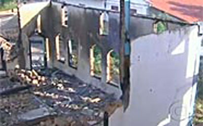 Igreja  destruda em incndio em MG.