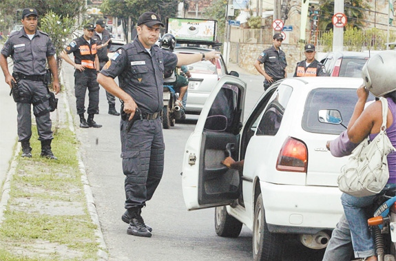 Polcia ocupa hoje Vila Kennedy, na Zona Oeste do Rio