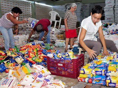 Show beneficente arrecada 22 ton de alimentos para vtimas da seca na PB
