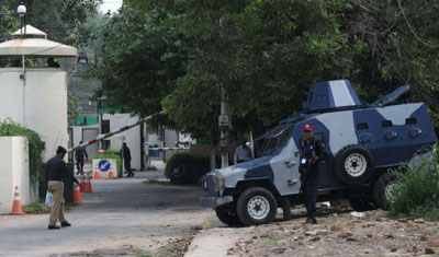 EUA retiram funcionrios de embaixada de Lahore por ameaas