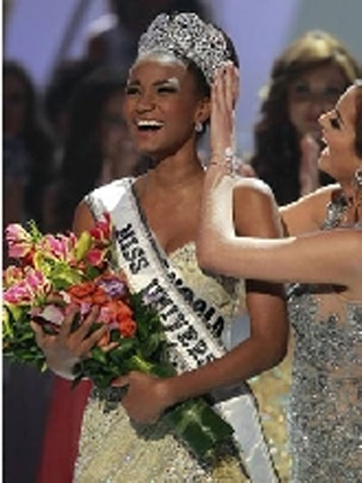 No Brasil, Angolana vence o Miss Universo 2011